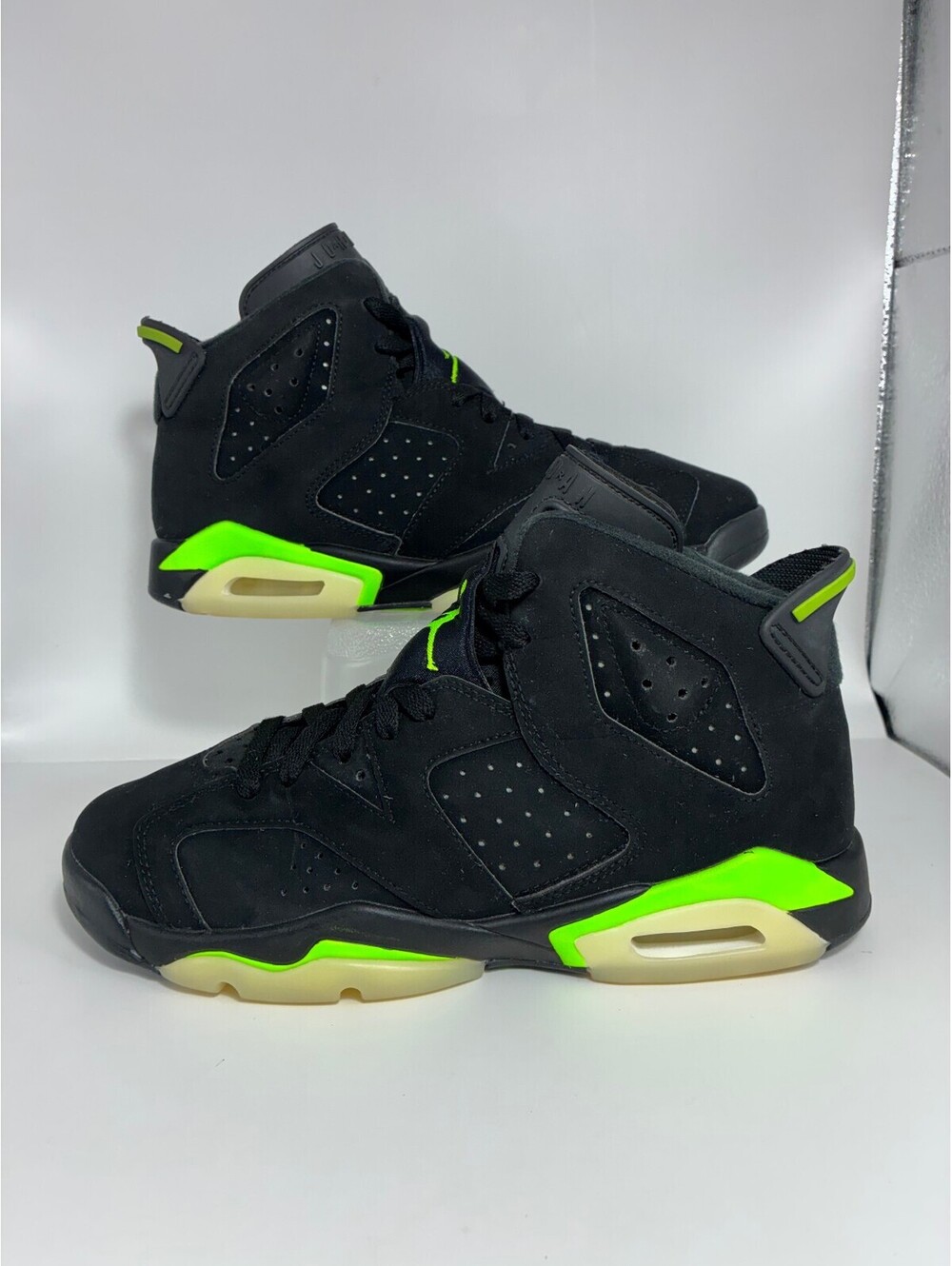 Size 7y/8.5w - Air Jordan 6 Retro GS Black Electric Green